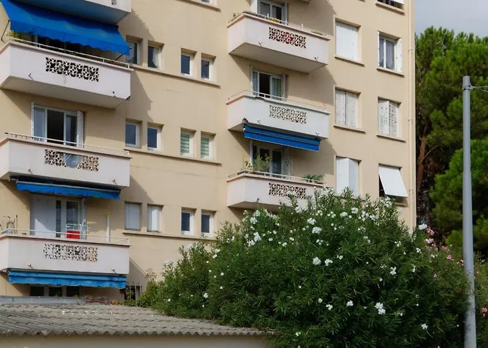 006 - Le Corum 2 Chambres, Parking, Wifi, Clim, Centre Montpellier