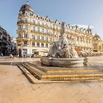 006 - Le Corum 2 Chambres, Parking, Wifi, Clim, Centre モンペリエ