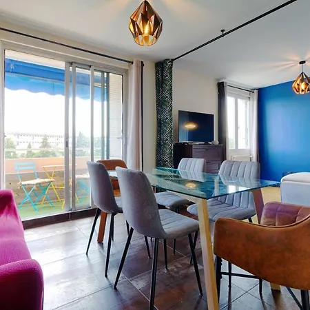 Apartment 006 - Le Corum 2 Chambres, Parking, Wifi, Clim, Centre