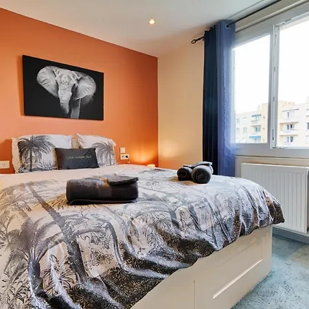 Daire 006 - Le Corum 2 Chambres, Parking, Wifi, Clim, Centre